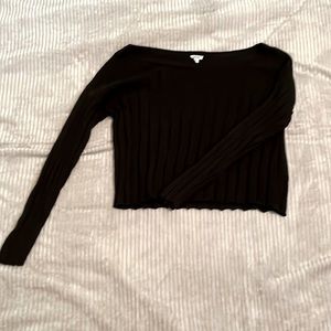 Black short sweater from Garage in size M/M🖤